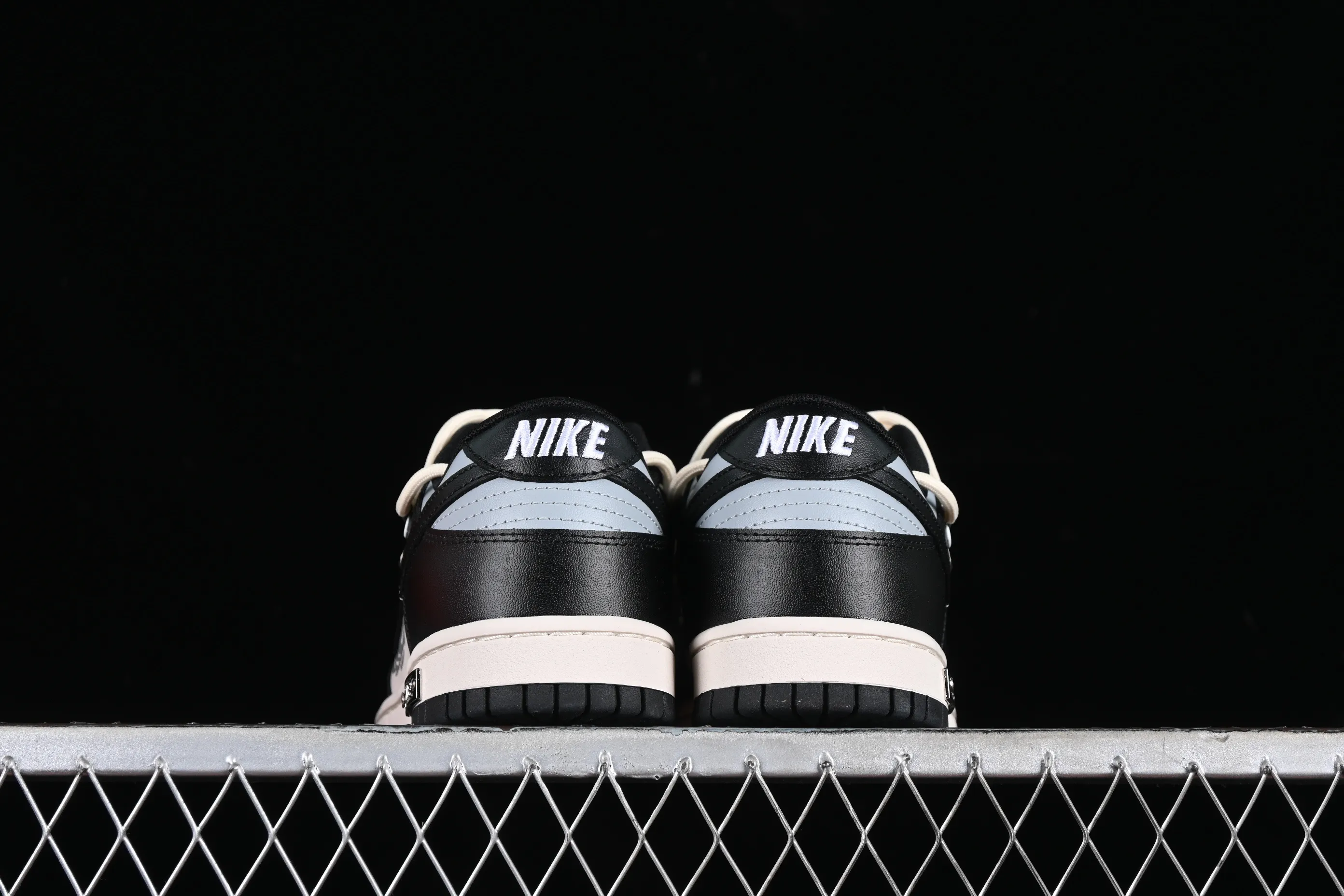 All Categories Nk SB Dunk Series Nk SB Dunk Low Low-top sneakers Nk Dunk Low Fast and Furious Distressed Oxidation Metal Punk SB strap low-top casual sneakers DD1391-100